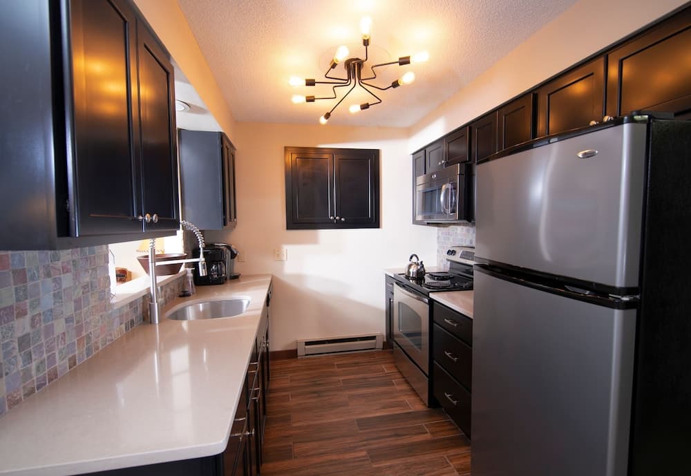 2 Br In Kettle Brook- Okemo 2 Bedroom Condo by RedAwning