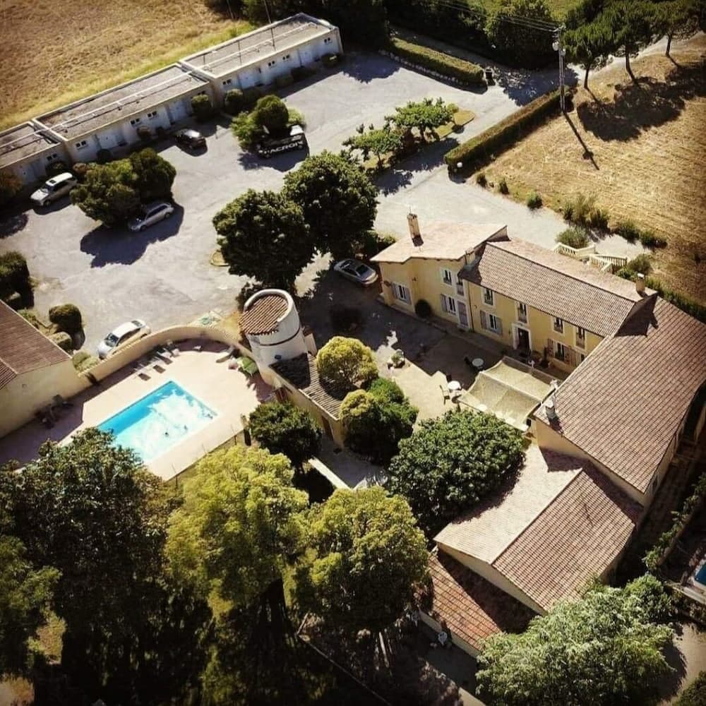 Hôtel Le Mas Des Quintrands