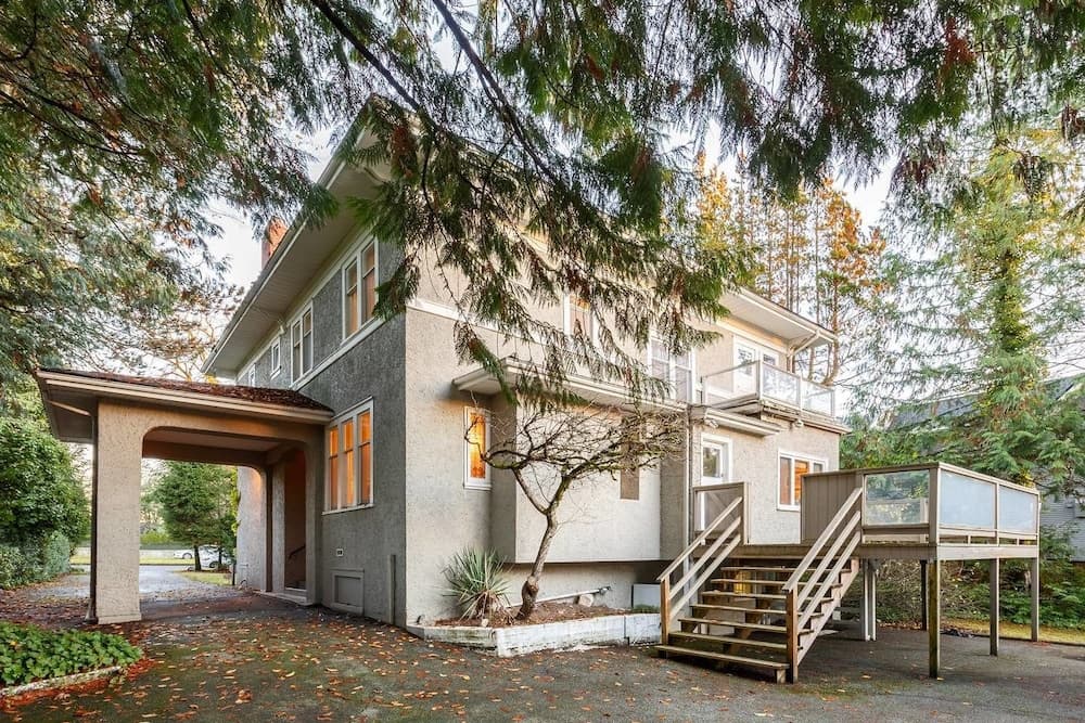 Vancouver Shaughnessy Cozy Heritage House