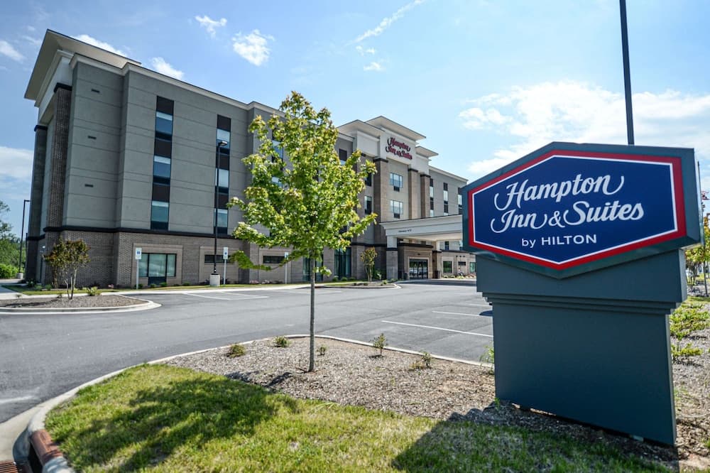 Hampton Inn & Suites Lenoir