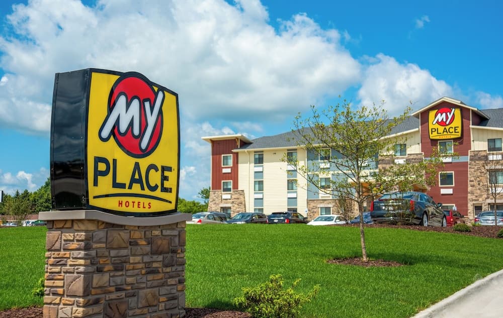My Place Hotel - Mount Pleasant