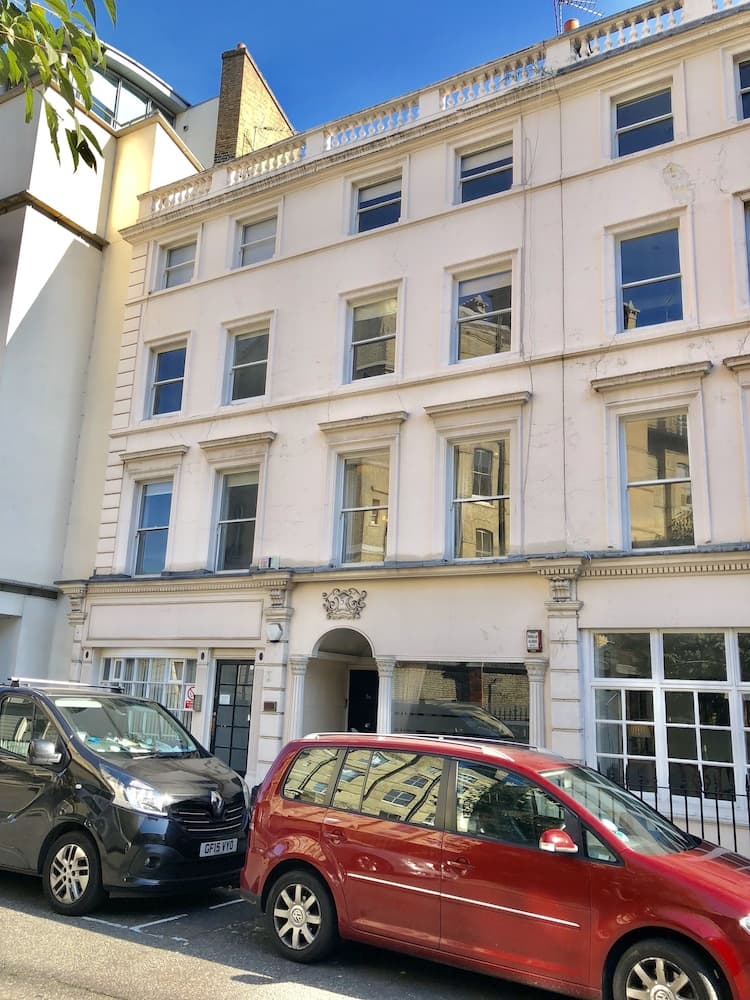 Buckingham Palace View Apartment