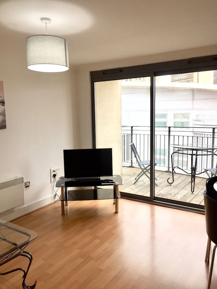 Two Bedroom Apartment In City Centre