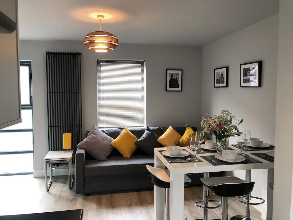 City Central Townhouse by BHR Apartments