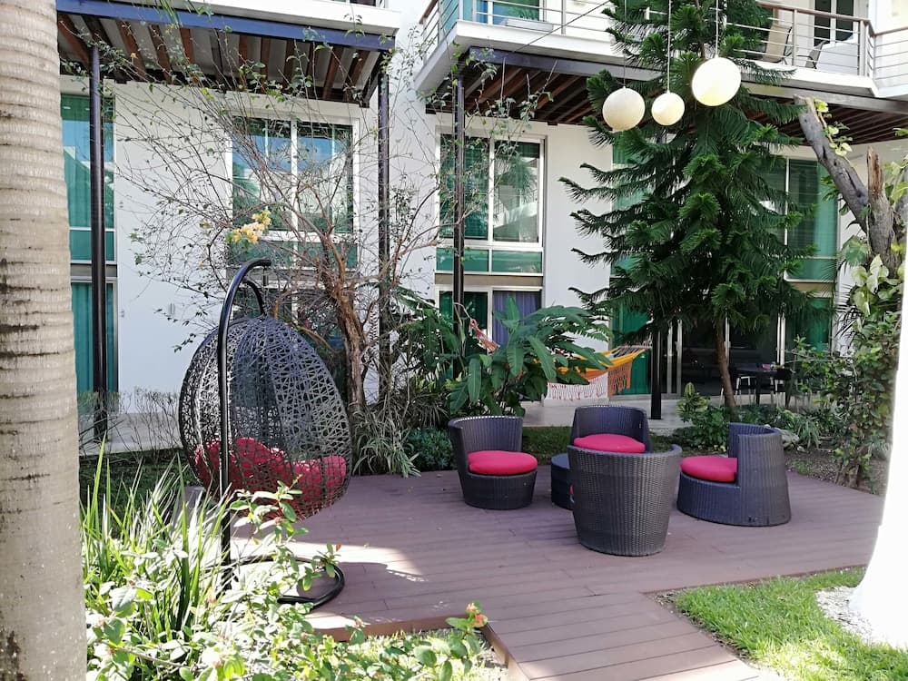 Via 38 C01 by Realty Group