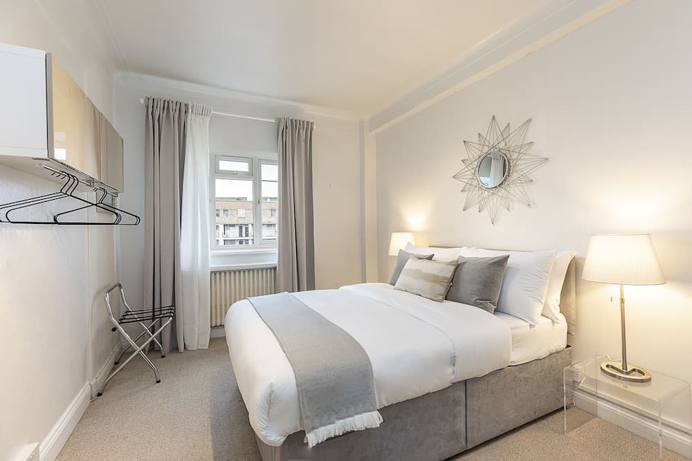 Grand Swiss Cottage Apartment