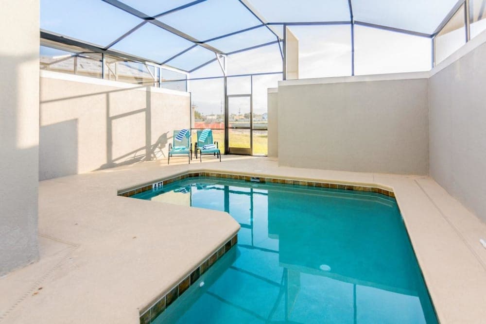 Amazing Townhome with private pool SL3054