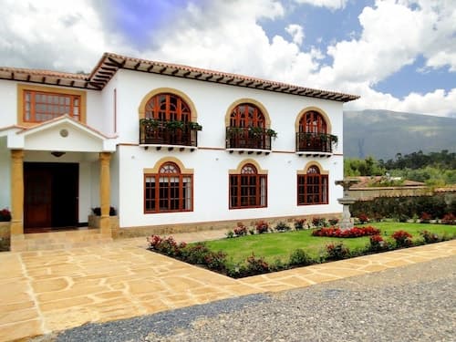 Villa de los Angeles