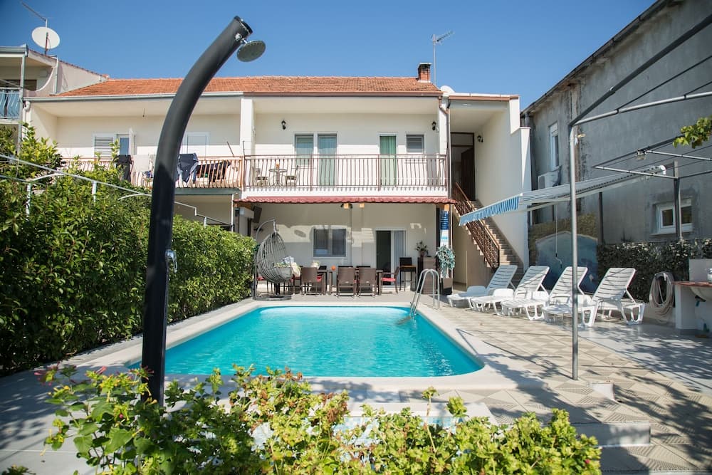 Villa Mami