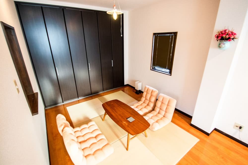 AMP FLAT Tenjin Minami