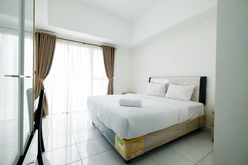 Scenic Studio Room at Casa De Parco Apartment