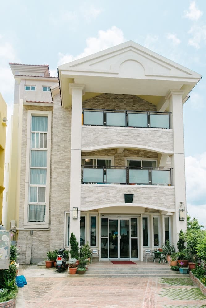 He Sen Hotel