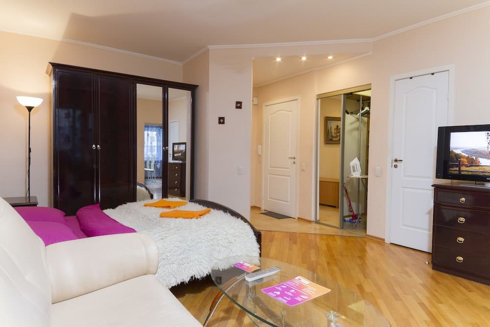 Apartment on Belkina 8B