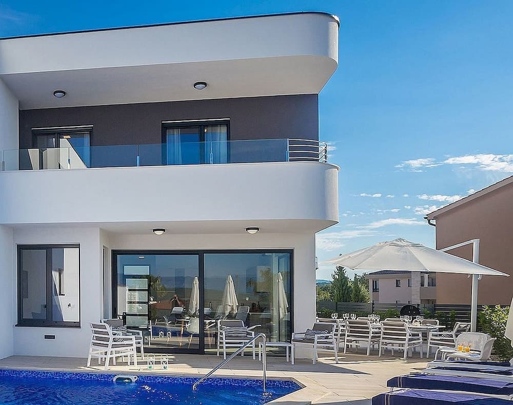 JAZZ at Rova Villa Luna