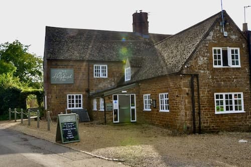 The Hollybush Inn