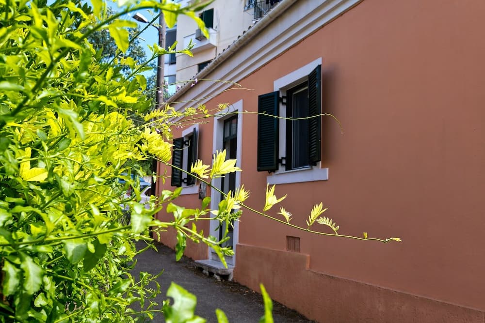 Casa Paleopolis near Royal Baths MonRepo