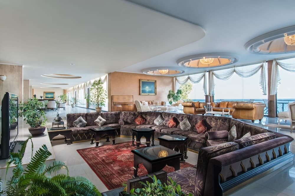 Lobi dinlenme salonu