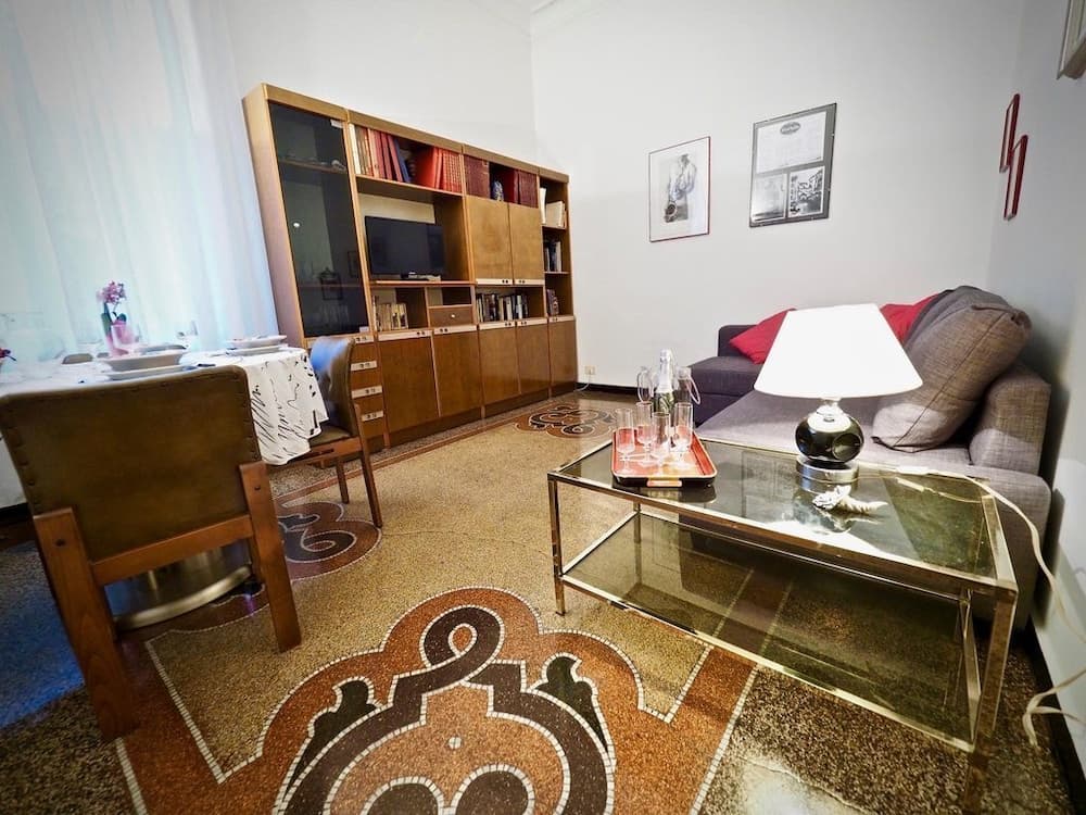 Comoda Centrale Casa Ravasco