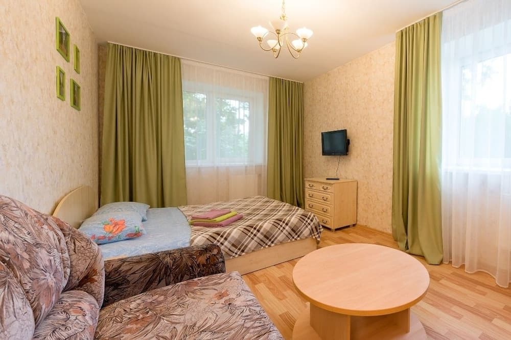 Apartment near Ekaterinensky 2