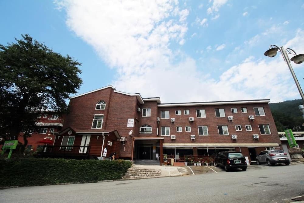 THE RED HOUSE - Hostel