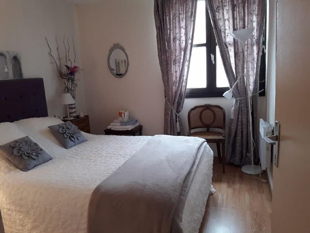 CHAMBRE D'HÔTE CONFORTABLE