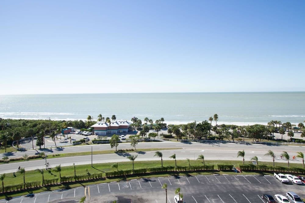 Plaj/okyanus manzarası