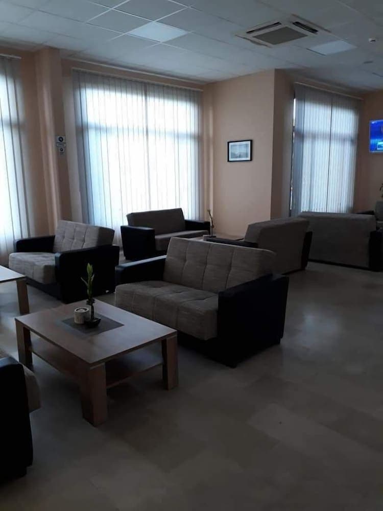 Lobi dinlenme salonu