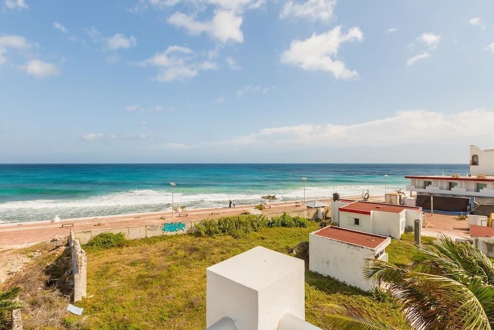 Plaj/okyanus manzarası