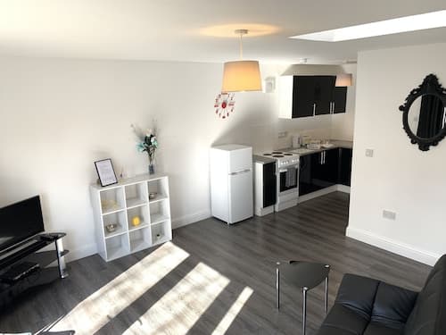 Grand Central Budget Modern Apartments