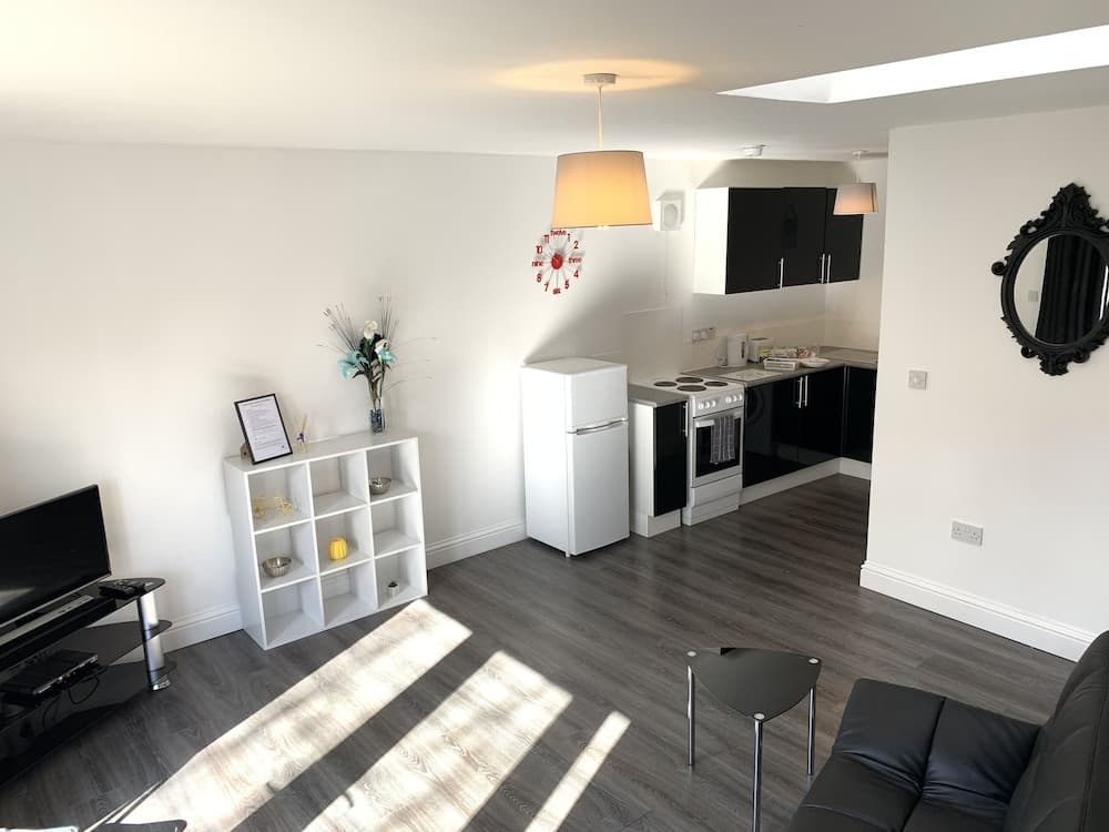 Grand Central Budget Modern Apartments