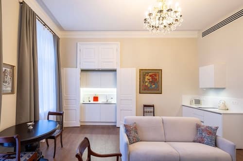 Tiflis Opera Aparthotel