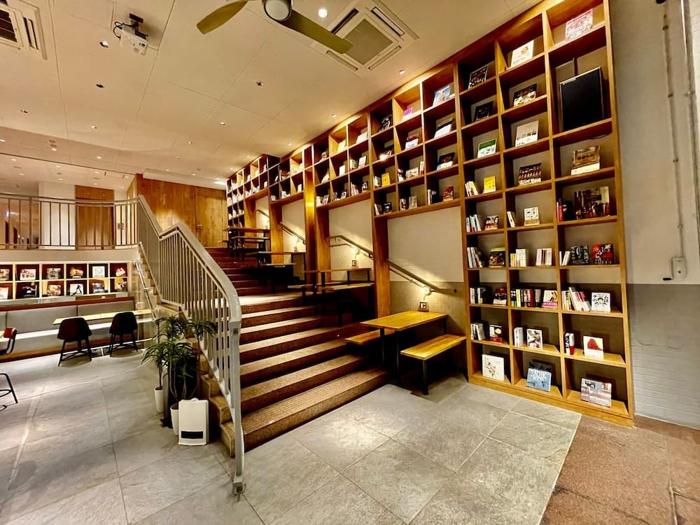 Lobi dinlenme salonu