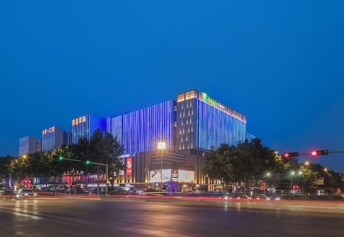 Holiday Inn Express Qingdao Chengyang Central by IHG