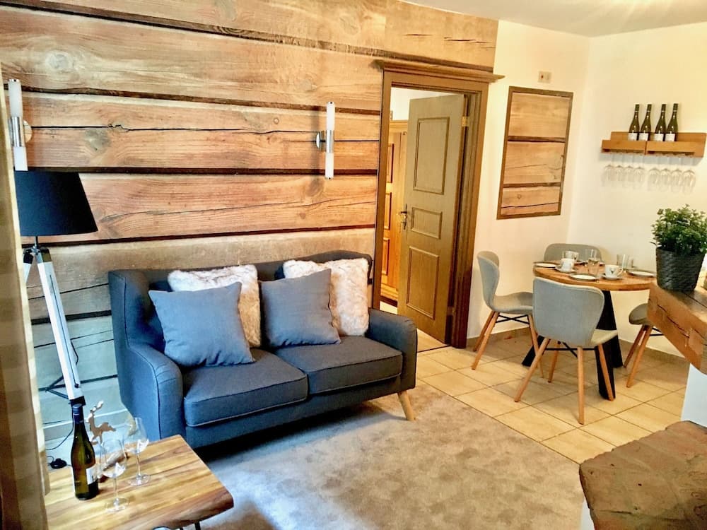 Belle Kitz Apartment 3