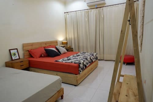 Oke Baik Hostel