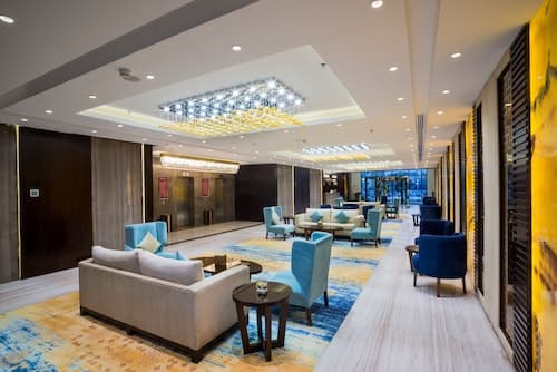Naviti Warwick Dammam