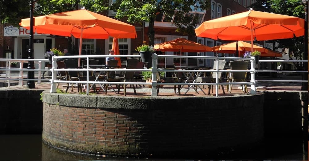 MediTerra Hotel & Restaurant