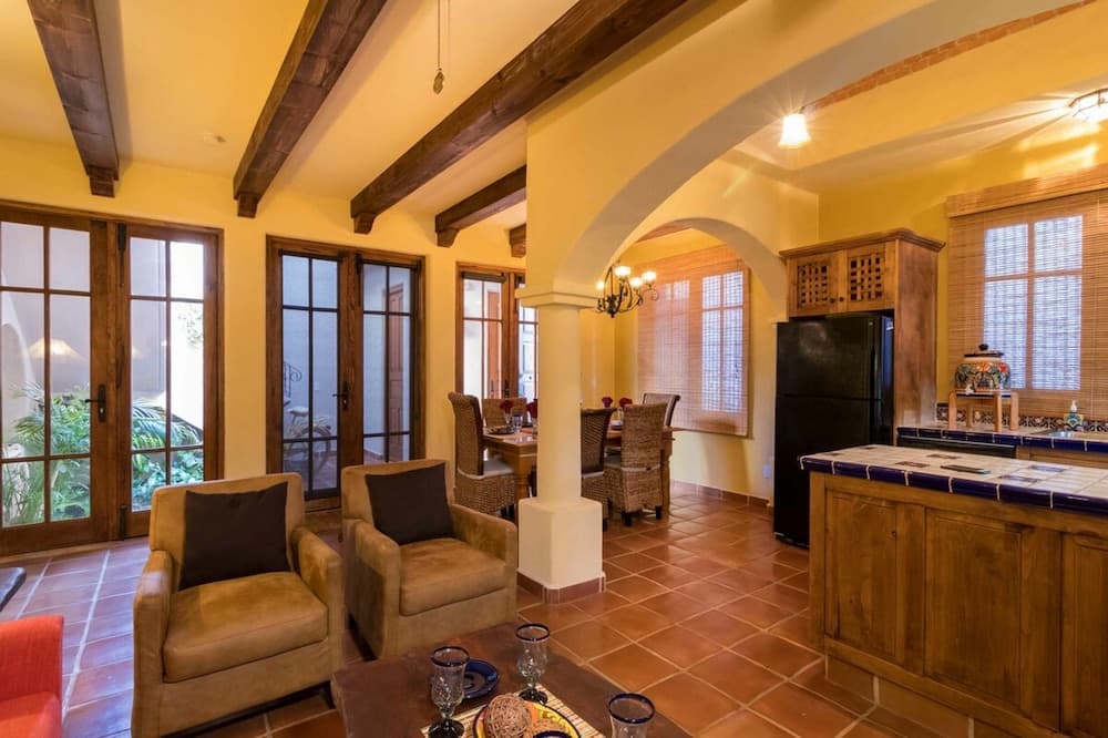 Casa Corazon FN 164 2 BR by Casago