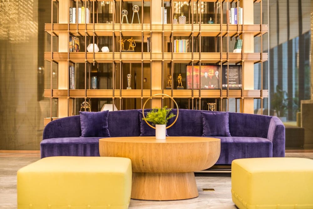 Lobi dinlenme salonu