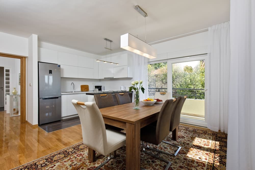 Luxury beach apartment private parking