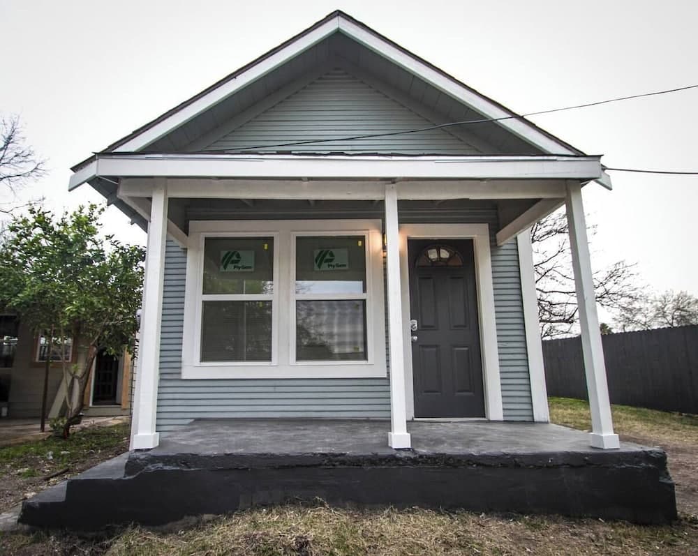 Remodeled House Near Downtown 1br/1ba