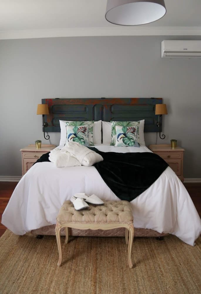 Paradise Suites
