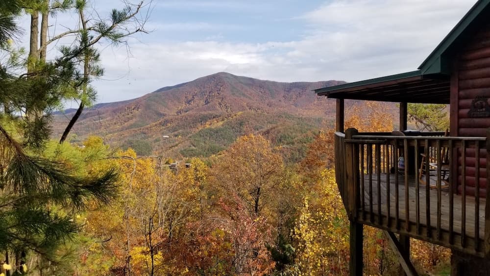 Majestic Views - Four Bedroom Cabin