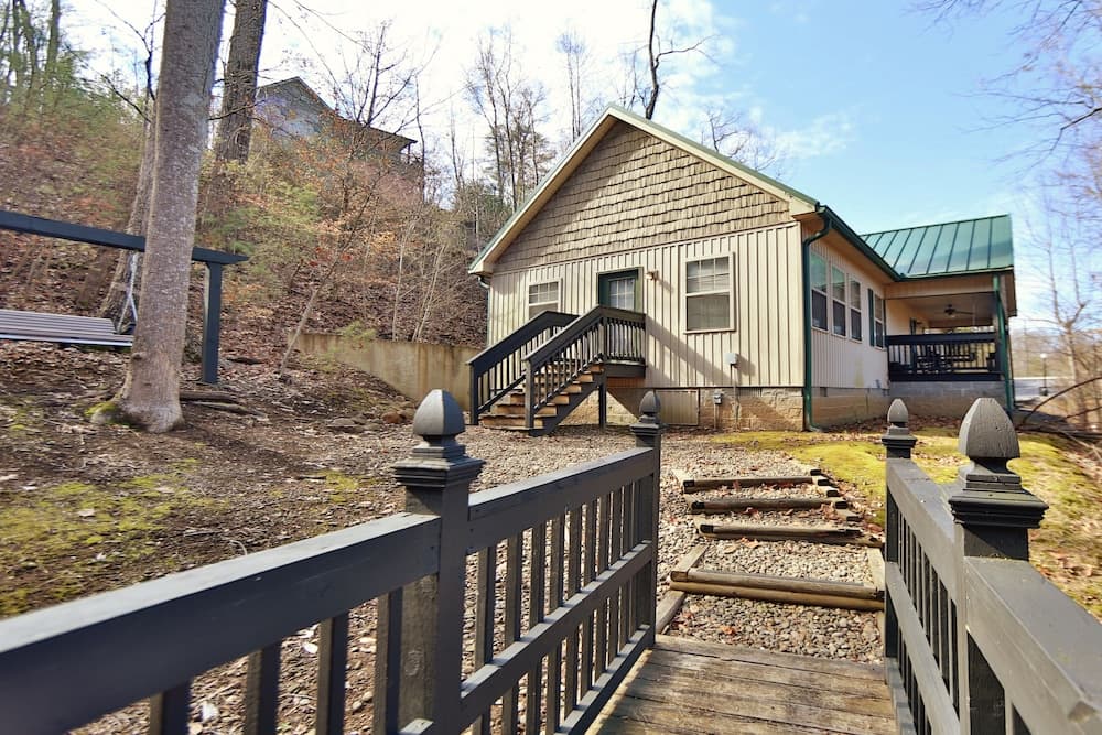 Cedar Falls 8 - Three Bedroom Chalet