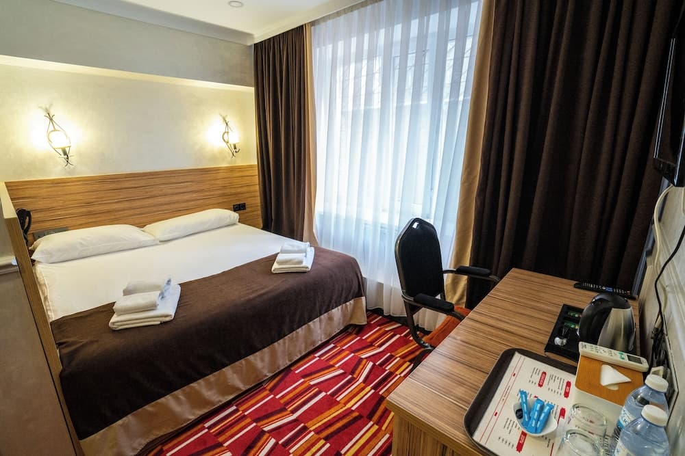 Mildom City Hotel