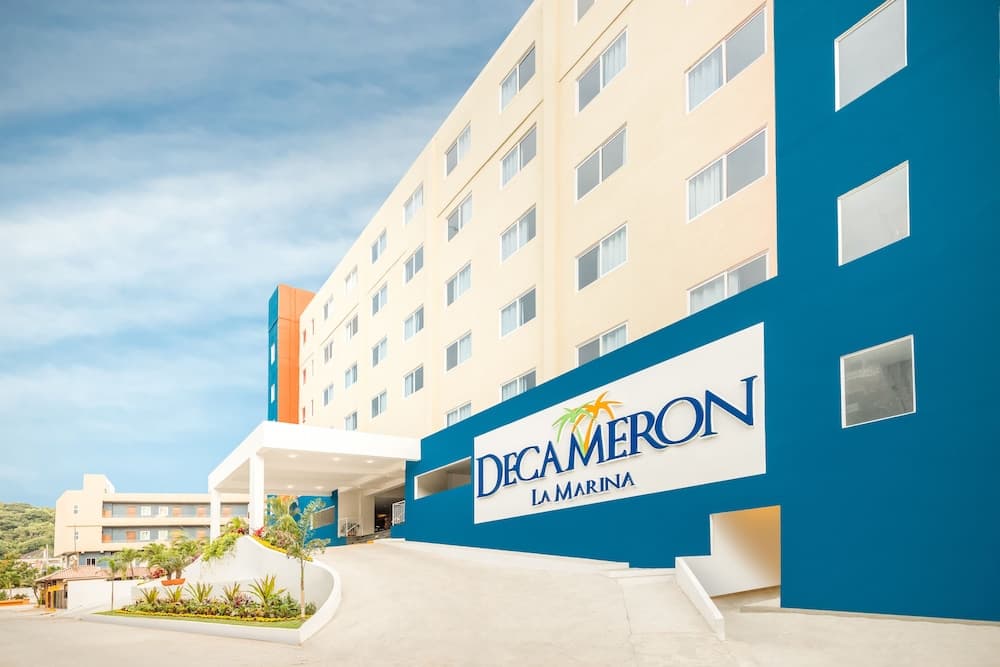 Decameron La Marina Guayabitos, Ramada All-Inclusive Resort