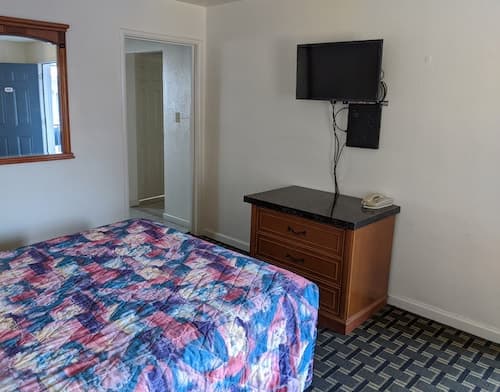 Deluxe Inn