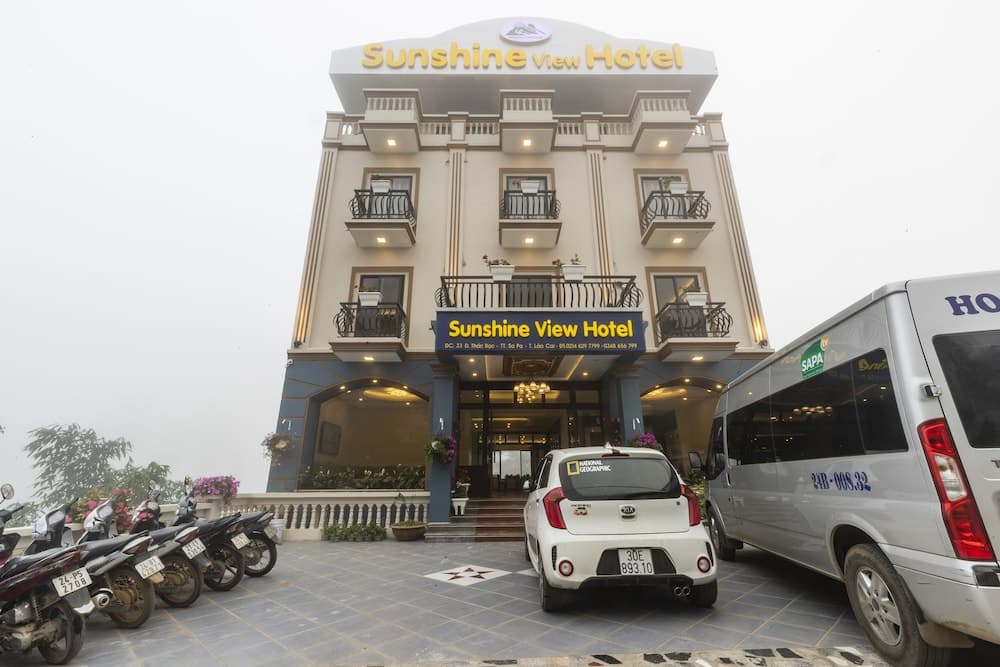 Sunshine View Hotel