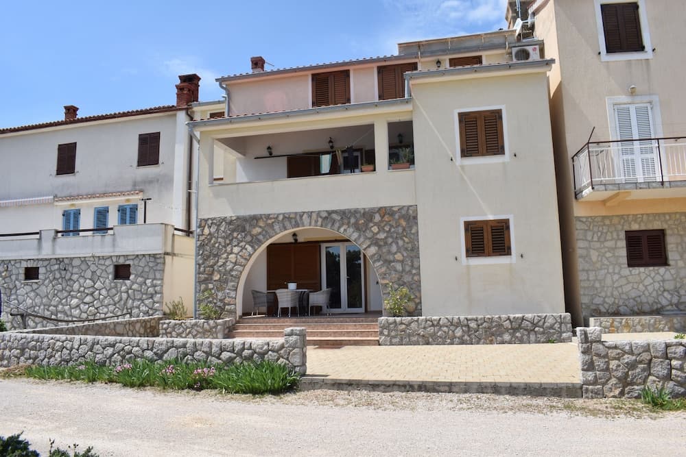 Apartment Blue Dream 1 & 2