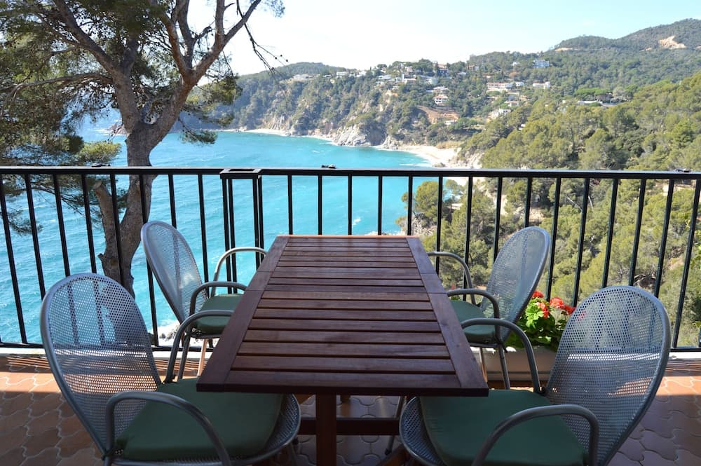 Les Terrasses De Cala Llevado 01